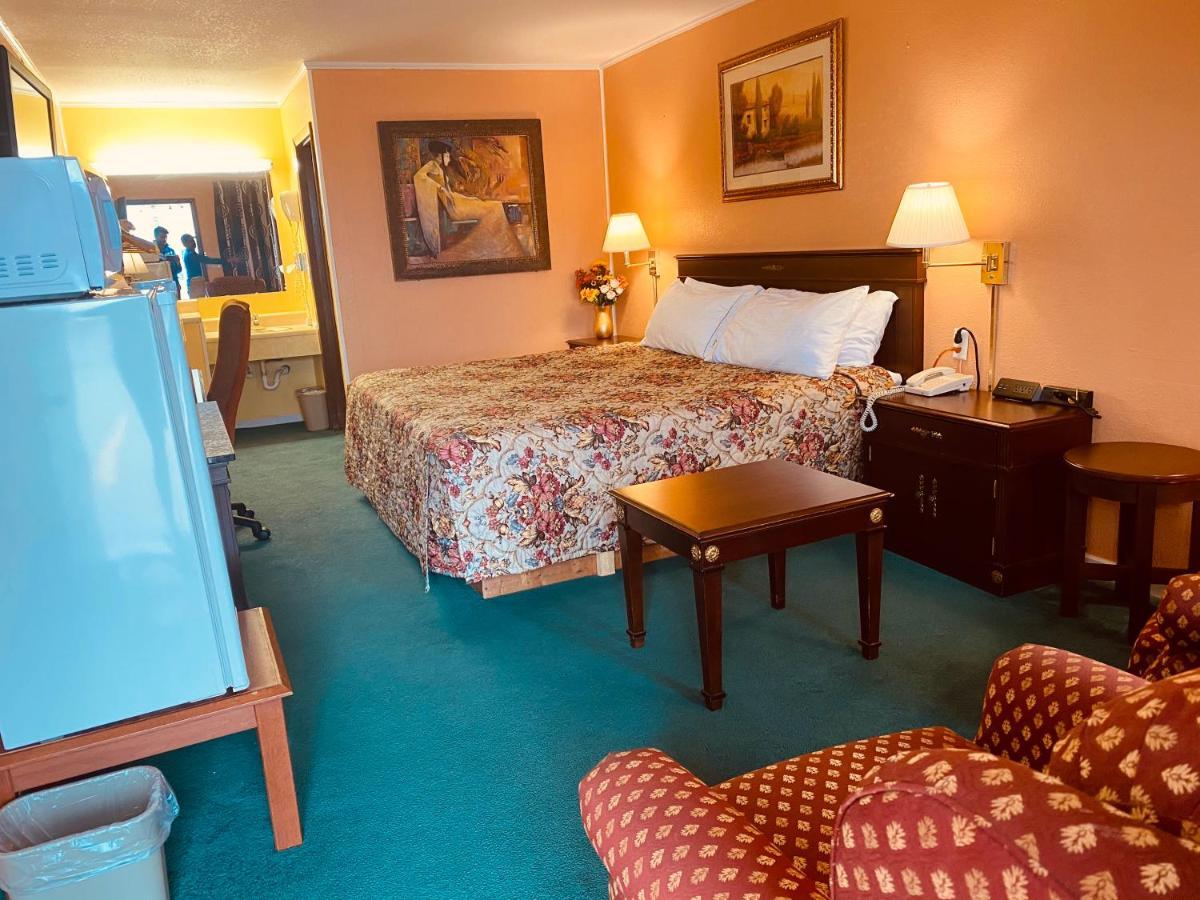 Gateway Inn Sullivan Екстериор снимка