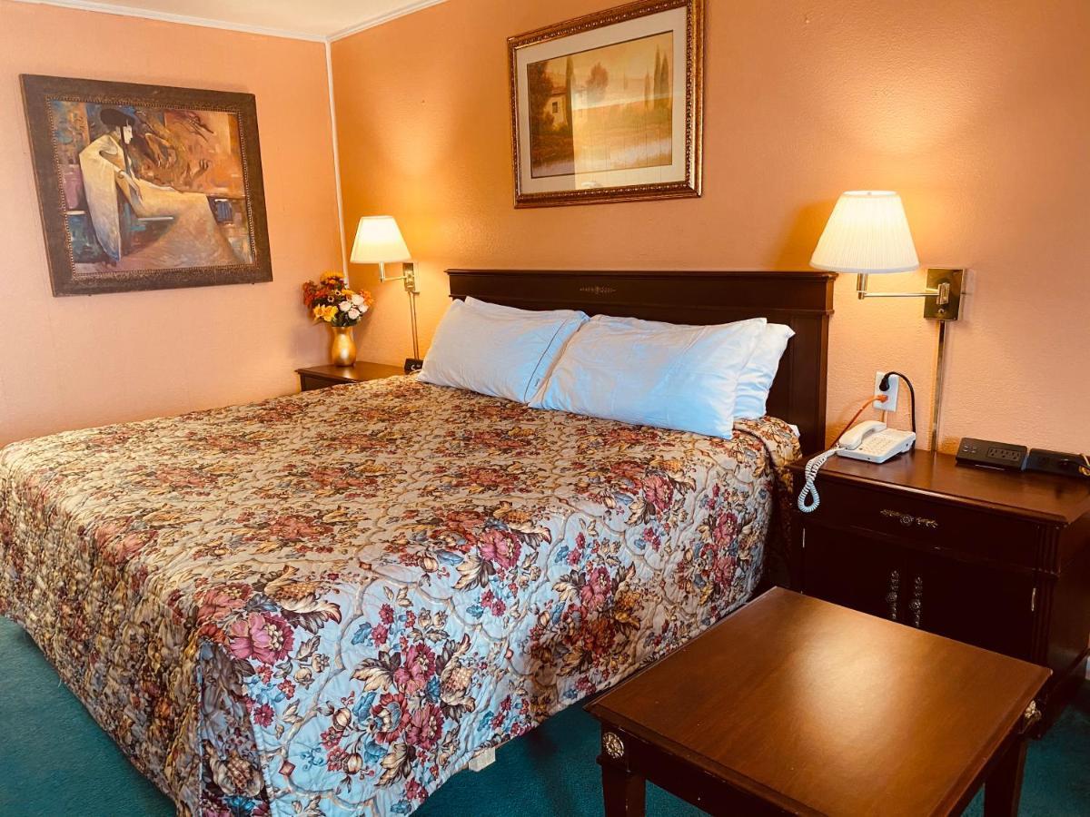Gateway Inn Sullivan Екстериор снимка