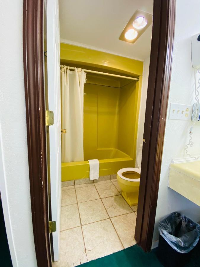 Gateway Inn Sullivan Екстериор снимка